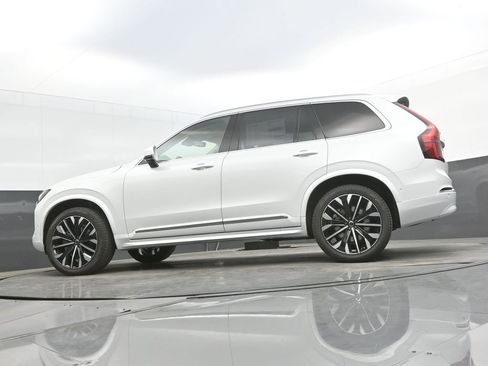New 2026 Volvo XC90 B6 Ultra w/ Lounge Package AWD/4WD image 32