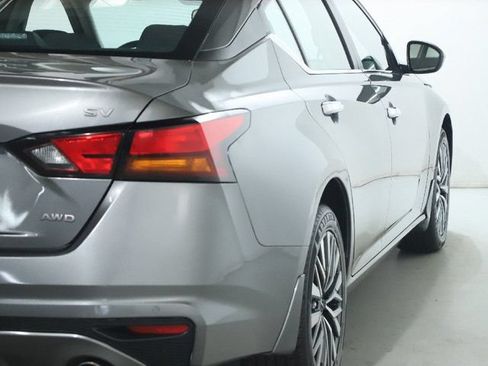 Used 2024 Nissan Altima 2.5 SV w/ SV Premium Package AWD/4WD image 46