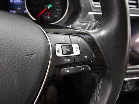 Used 2019 Volkswagen Tiguan SE AWD/4WD image 21