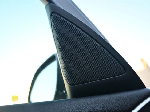 Used 2023 BMW X4 xDrive30i w/ M Sport Package image 27