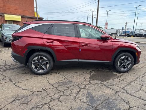 New 2025 Hyundai Tucson SEL image 8
