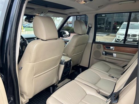Used 2016 Land Rover LR4 HSE LUX image 18