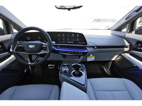 New 2026 Cadillac Optiq Luxury 1 image 9