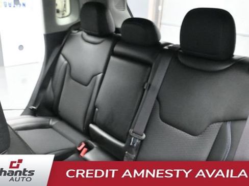 Used 2022 Jeep Compass Latitude AWD/4WD image 25