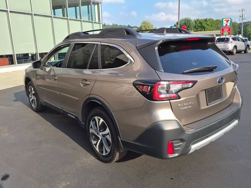 Used 2021 Subaru Outback Limited AWD/4WD image 5
