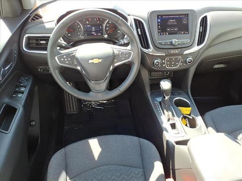 Used 2024 Chevrolet Equinox LT image 8
