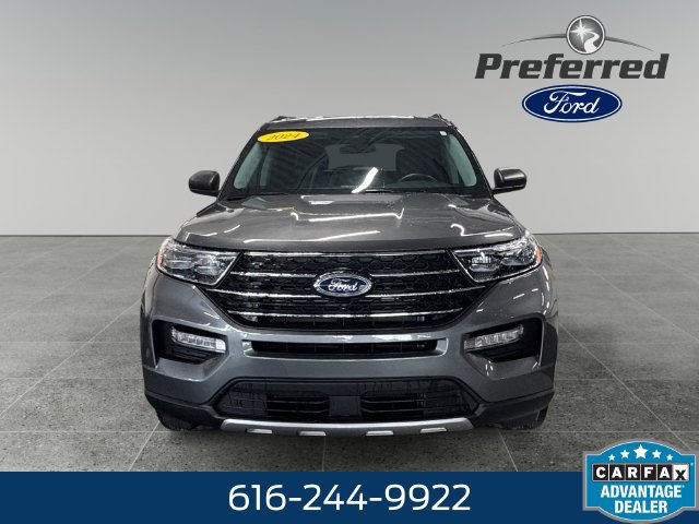Used 2024 Ford Explorer XLT w/ Equipment Group 202A AWD/4WD image 11