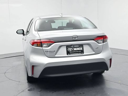 Used 2024 Toyota Corolla LE FWD image 6