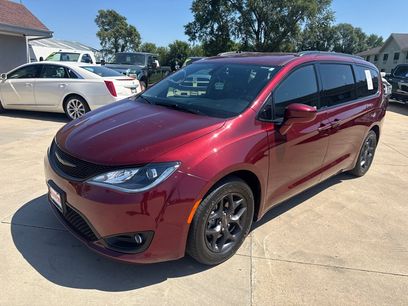 Used 2019 Chrysler Pacifica Touring-L Plus w/ S Appearance Package