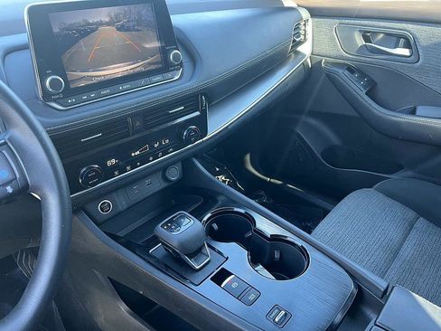 Certified 2023 Nissan Rogue SV image 16