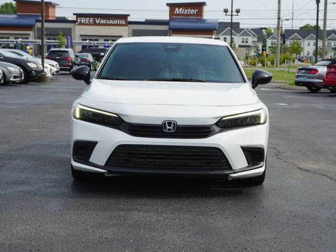 Used 2022 Honda Civic Sport image 2