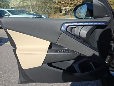 Used 2025 BMW X3 xDrive30i w/ Convenience Package image 18