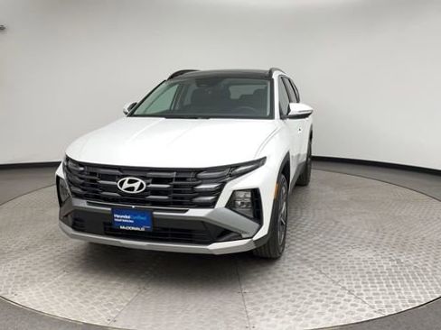 Certified 2025 Hyundai Tucson SEL AWD/4WD image 7