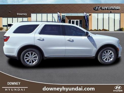 Used 2023 Dodge Durango SXT image 5