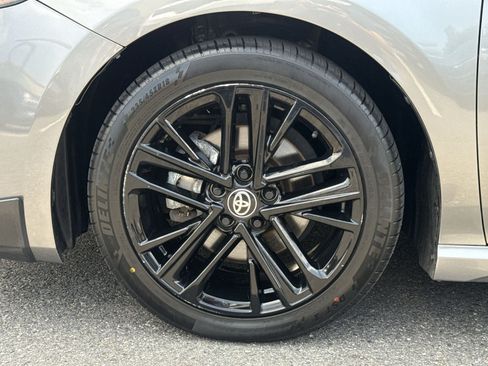 Used 2025 Toyota Camry SE FWD image 12