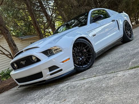 Used 2014 Ford Mustang GT Premium w/ GT Track Package RWD image 3