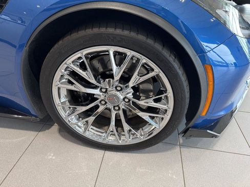 Used 2016 Chevrolet Corvette Z06 w/ 2LZ Preferred Equipment Group RWD image 15