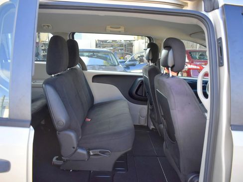 Used 2013 Dodge Grand Caravan American Value Package image 15