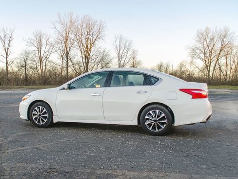 Used 2017 Nissan Altima 2.5 S w/ Power Driver Seat Package image 7