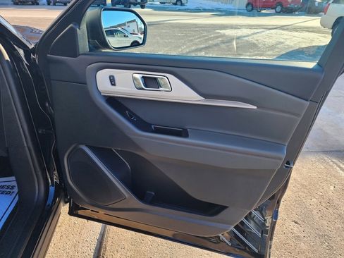 New 2026 Ford Explorer Active image 14