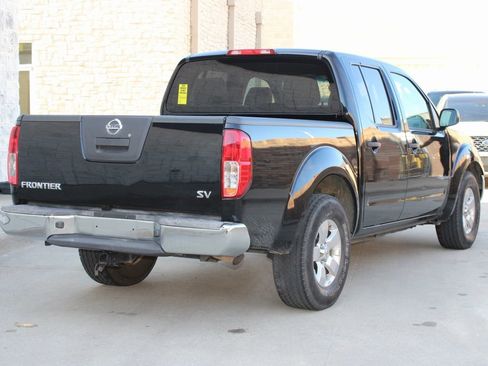 Used 2011 Nissan Frontier SV w/ SV Premium Utility Pkg image 3