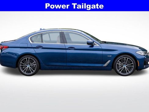 Used 2023 BMW 530e xDrive w/ Premium Package AWD/4WD image 9