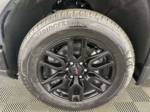 Used 2026 GMC Sierra 1500 Elevation AWD/4WD image 32