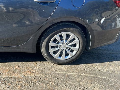 Used 2023 Kia Forte LX image 12