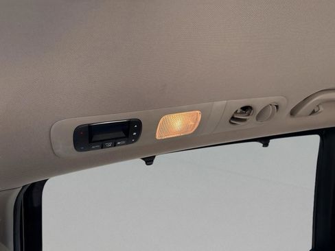 Used 2011 Honda Odyssey EX image 32