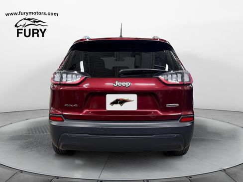 Used 2019 Jeep Cherokee Latitude Plus w/ Cold Weather Group AWD/4WD image 4