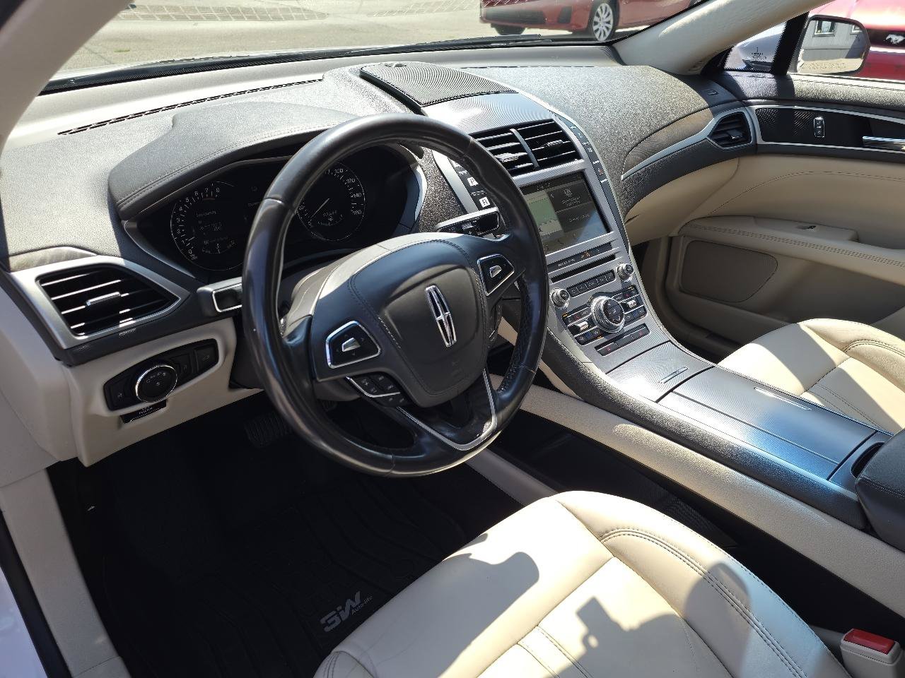 Used 2018 Lincoln MKZ Select w/ Select Plus Package AWD/4WD image 14