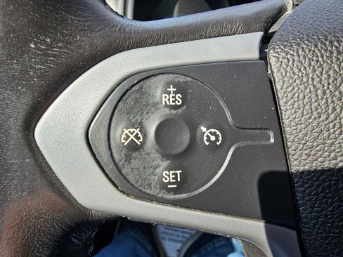 Used 2015 Chevrolet Colorado LT image 35