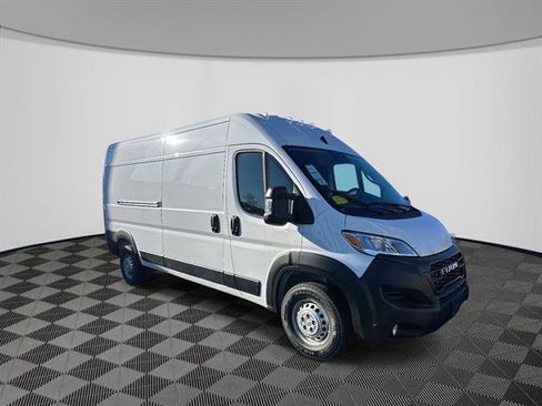 New 2026 RAM ProMaster 2500 w/ Premium Convenience Group image 4