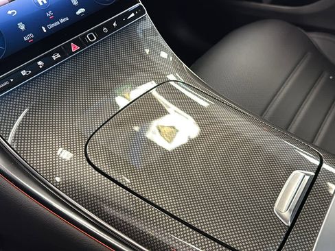 New 2025 Mercedes-Benz GLC 350e 4MATIC image 23