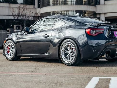 Used 2017 Subaru BRZ Premium image 51