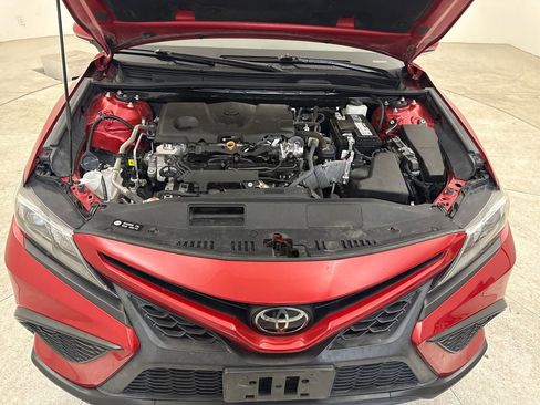 Used 2022 Toyota Camry SE FWD image 14
