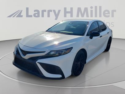 Used 2021 Toyota Camry SE w/ Carpet Mat Package (TMS)