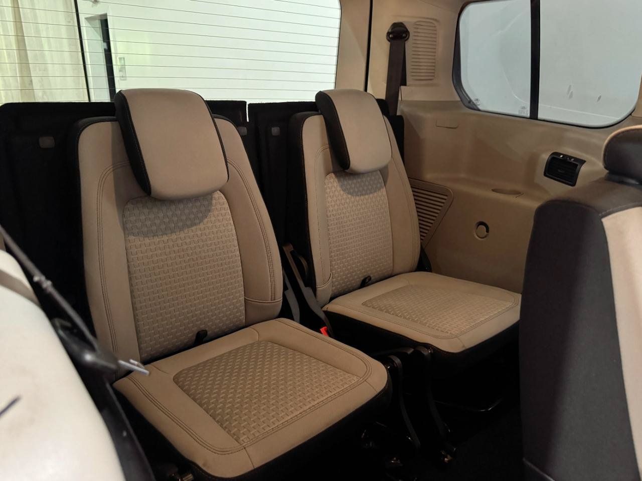 Used 2022 Ford Transit Connect XLT FWD image 18