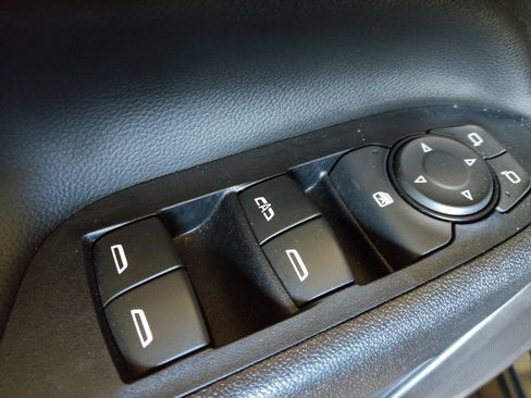 Used 2018 Chevrolet Equinox LT w/ Sun & Infotainment Package AWD/4WD image 27