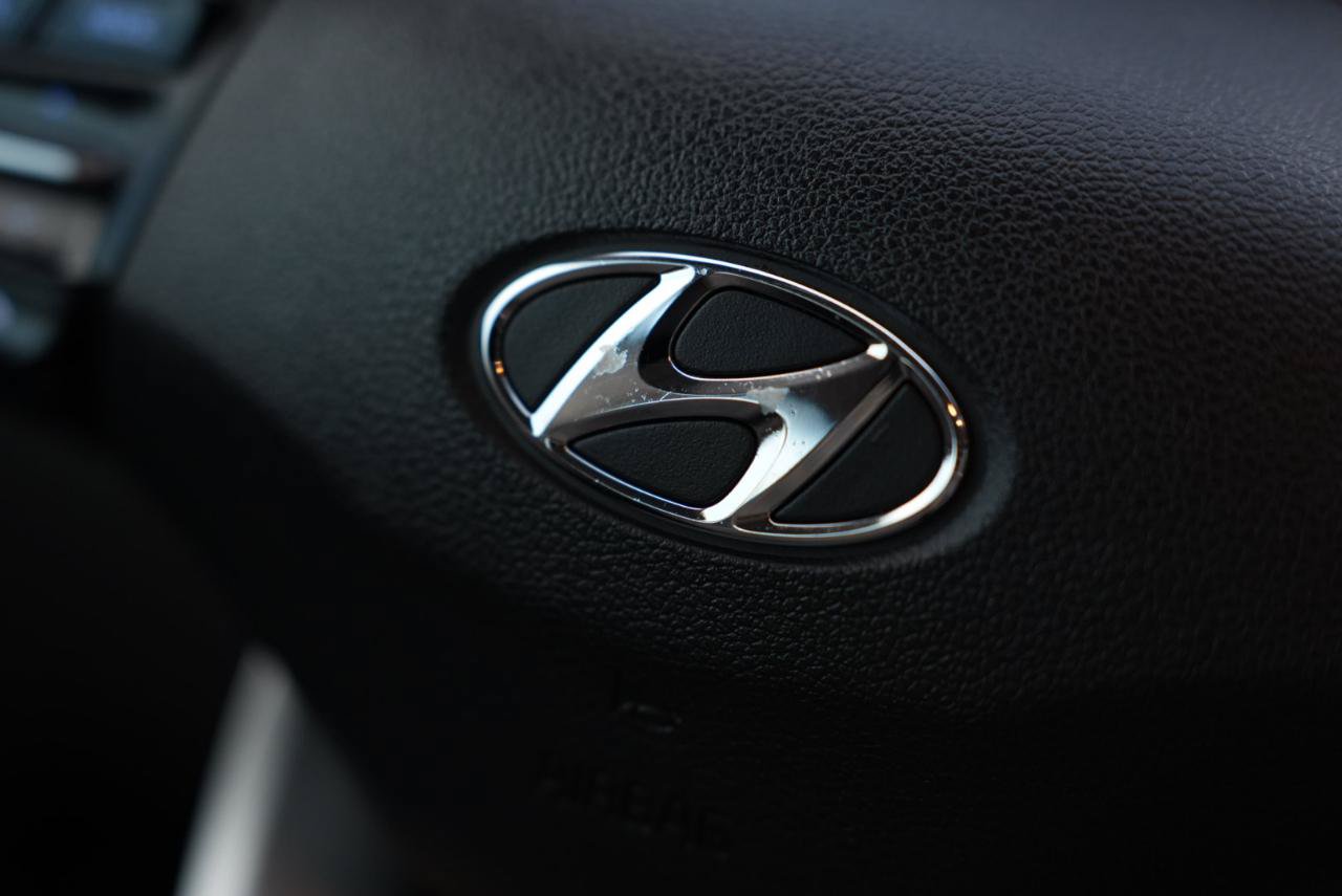Used 2019 Hyundai Elantra SE FWD image 13