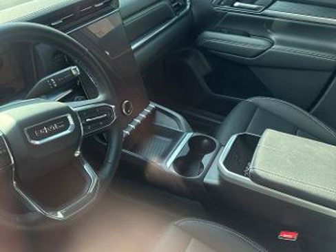 Used 2026 GMC Terrain Elevation w/ Elevation Premium Package FWD image 5