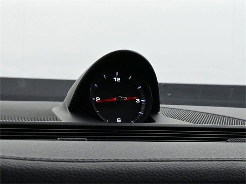 Certified 2022 Porsche Panamera 4 Platinum Edition image 12