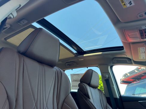 Used 2026 Acura MDX w/ Advance Package image 13