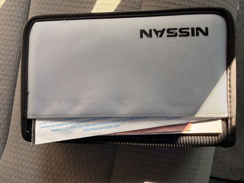 Used 2009 Nissan Quest w/ Seat Pkg image 28