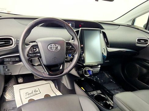 Used 2021 Toyota Prius Prime XLE FWD image 12