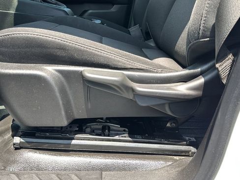 Used 2023 Chevrolet Colorado W/T RWD image 16
