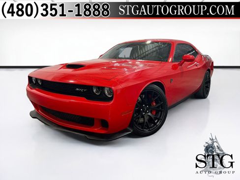 Used 2015 Dodge Challenger SRT Hellcat image 1