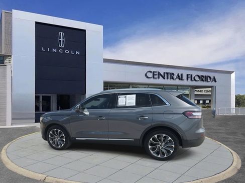 Used 2021 Lincoln Nautilus Reserve w/ Equipment Group 201A image 8