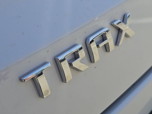 New 2026 Chevrolet Trax LS w/ LS Convenience Package FWD image 13