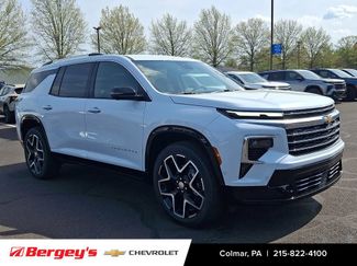New 2026 Chevrolet Traverse High Country w/ LPO, Floor Liner Package AWD/4WD video 2